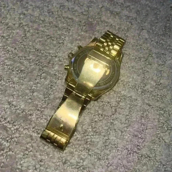 Michael Kors Gold-Tone Bradshaw Watch - Picture 6 of 9